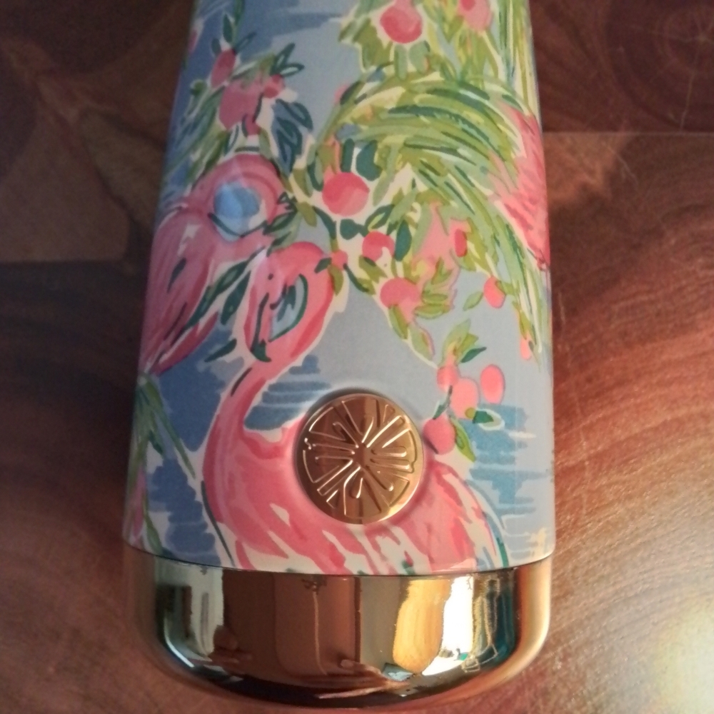 Lilly Pulitzer Squeeze The Day Water Bottle In Floridita Flamingo Print - Picture 6 of 11